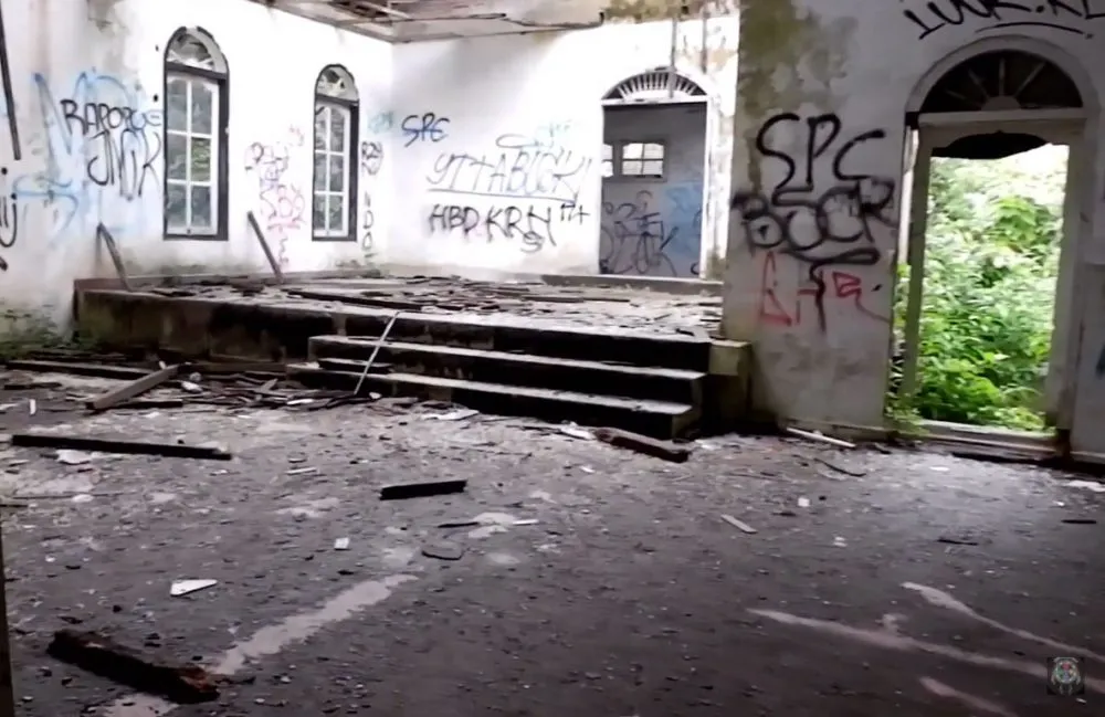 Villa Kaliurang Jogja Angker di Grezenberg Pesanggrahan Sarjanawiyata